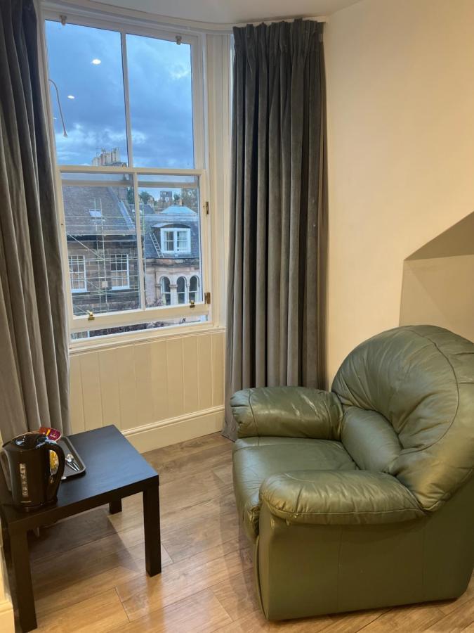 Luxury Double Room W/ Private Bathroom 에든버러 외부 사진